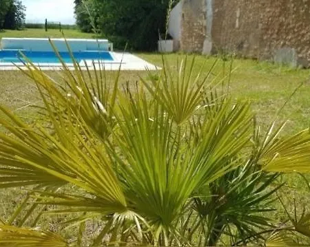 L'ecurie - Stunning Spacious With Shared Pool Ferienhaus *