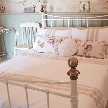 L'ecurie - Stunning Spacious With Shared Pool Saint-Palais-de-Phiolin