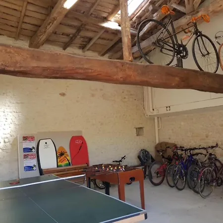 L'ecurie - Stunning Spacious With Shared Pool Ferienhaus